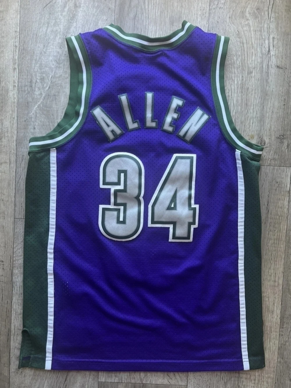 Vintage Y2K Nike Team Apparel Ray Allen Milwaukee Bucks Stitched Mens Med Jersey